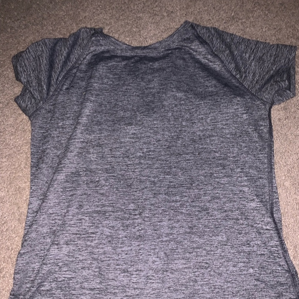 Sweat-wicking workout top size M